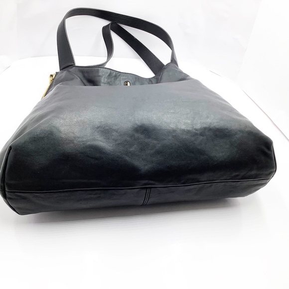 {Vince Camuto} HEIDI Tote - Picture 12 of 15